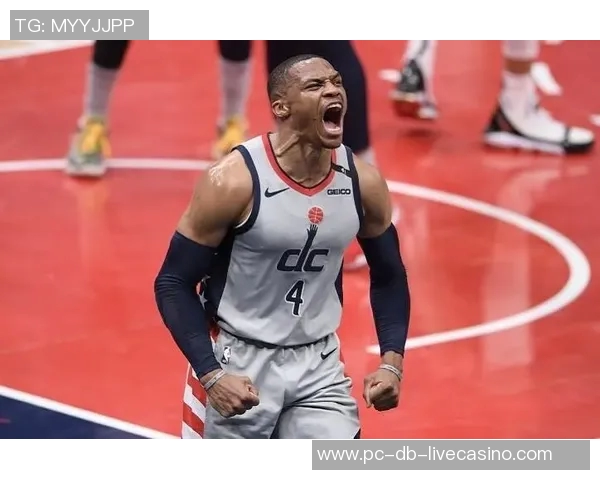 富力与大连人首发阵容揭晓精彩对决即将上演 富力与大连人首发阵容揭晓精彩对决即将上演